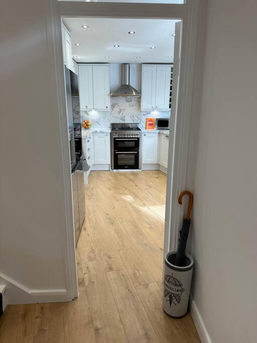 Stylish, Smart & Fun 4 Bed Home London Eksteriør billede
