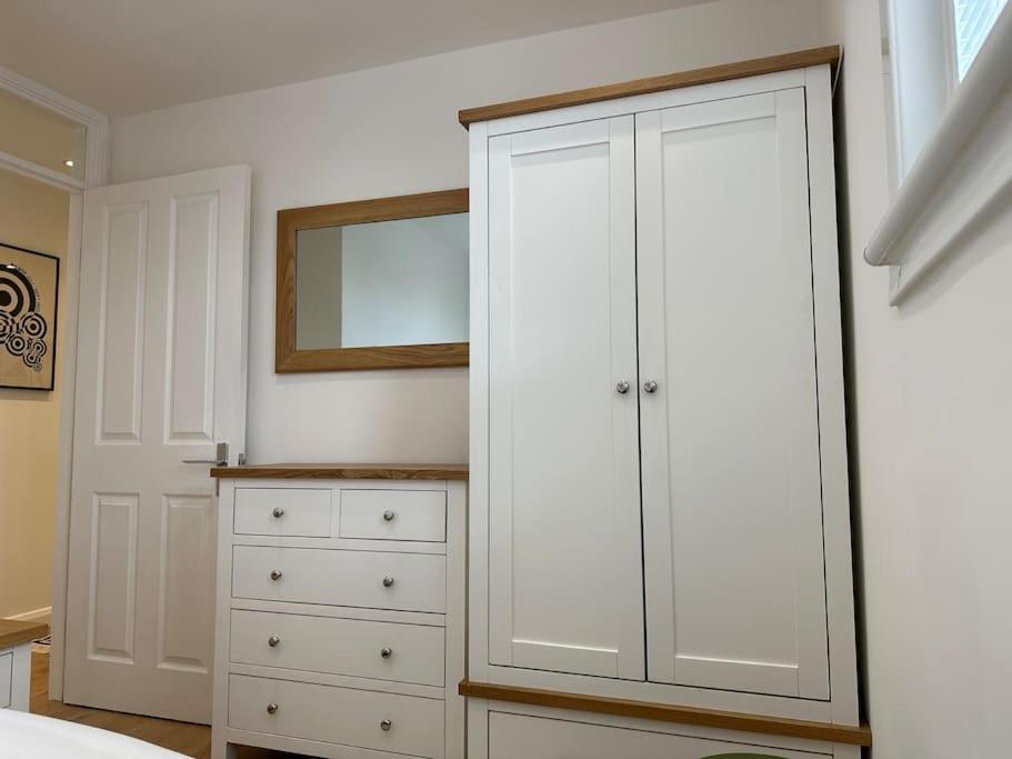 Stylish, Smart & Fun 4 Bed Home London Eksteriør billede