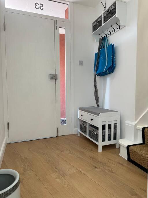 Stylish, Smart & Fun 4 Bed Home London Eksteriør billede