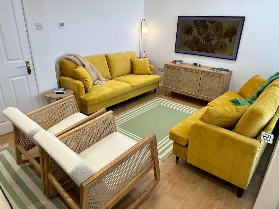Stylish, Smart & Fun 4 Bed Home London Eksteriør billede