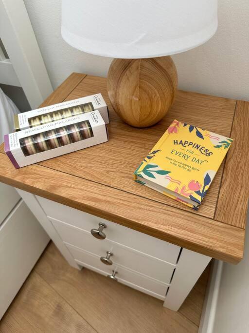 Stylish, Smart & Fun 4 Bed Home London Eksteriør billede