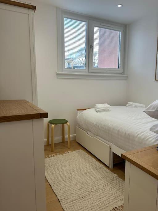 Stylish, Smart & Fun 4 Bed Home London Eksteriør billede