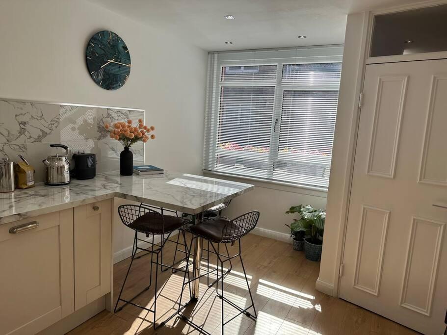 Stylish, Smart & Fun 4 Bed Home London Eksteriør billede