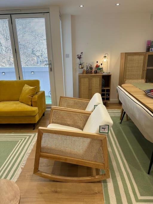Stylish, Smart & Fun 4 Bed Home London Eksteriør billede